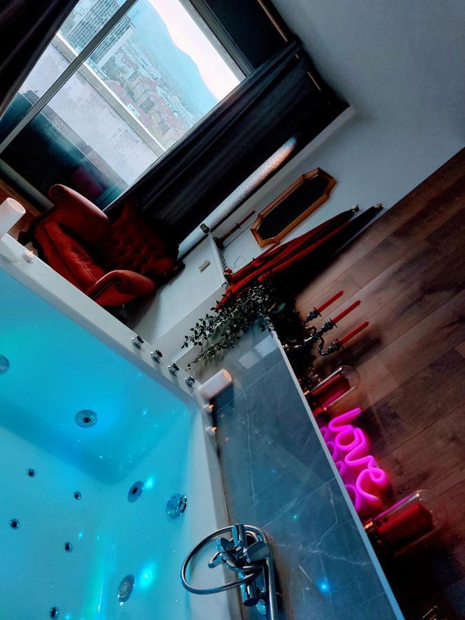 Superbe Appartement Colmar Avec Vue Et Jacuzzi Dış mekan fotoğraf